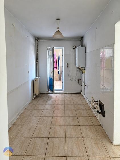 Apartament cu 2 camere semidecomandat în Precista
