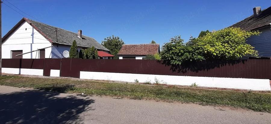 Casă cu 4 camere cu Teren 1500 Mp în Ant