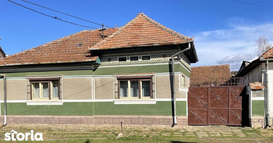 Casa cu 4 camere, teren 772 mp, gata de utilizare - 1