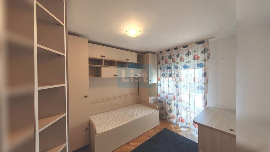 Apartament cu 3 camere semidecomandat, mobilat în Gheorgheni