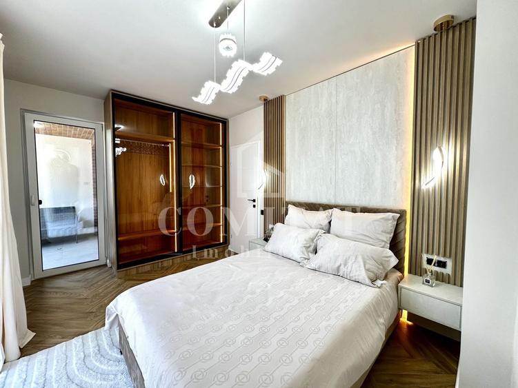 Apartament cu 3 camere semidecomandat, mobilat în Florești