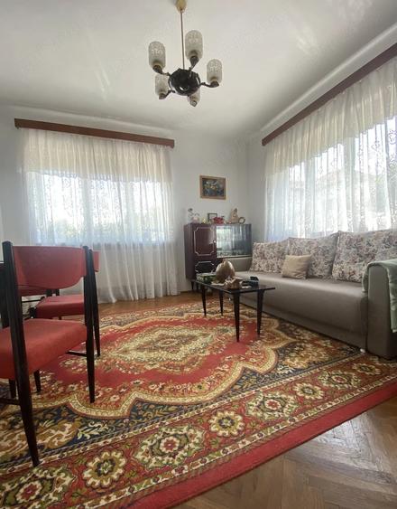 Casă cu Teren 500 Mp în Central