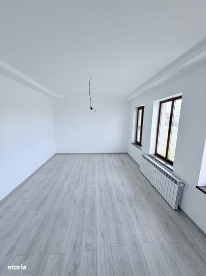 Casă cu 3 camere în Stăuceni