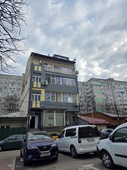 Vand apartament 7 camere 150mp etaj 1 in vila zona Baba Novac cu preluare chiria - 4
