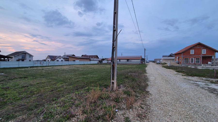 Vand teren intravilan in Apateu cartierul nou - 4