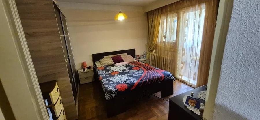 Apartament 2 camere Strada Lupeni - etaj 1/4 - 53 mp - 2