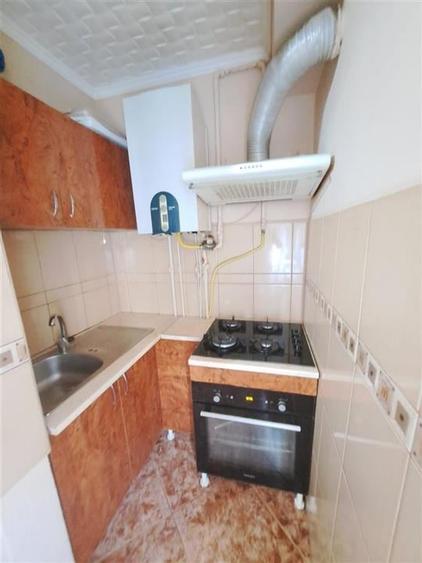 RECO Apartament cu trei camere decomandat - 15