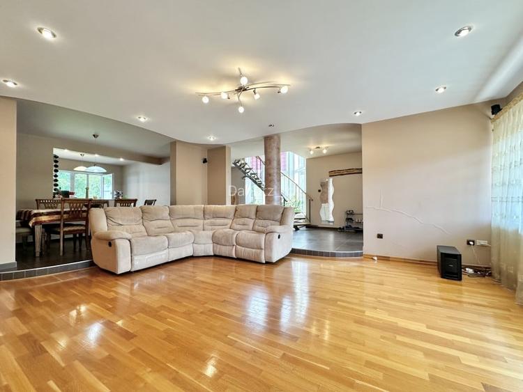 Casa individuala, 4 camere, 200 mp utili, garaj/gradina, Dambul Rotund