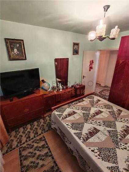 Apartament 3 camere cf 1 decomandat zona Micro 14 - 3