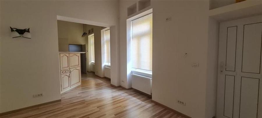 VAND APARTAMENT 3 CAMERE ULTRACENTRAL - 12