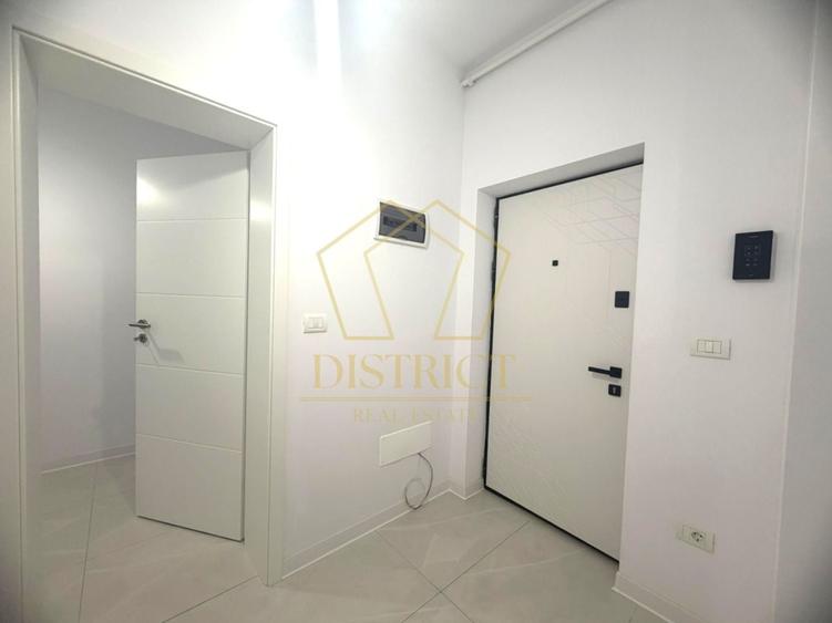 Apartament cu 3 camere semidecomandat în Giroc
