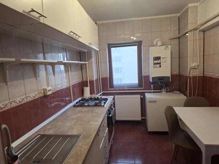 Inchiriez apartament 2 camere - 4