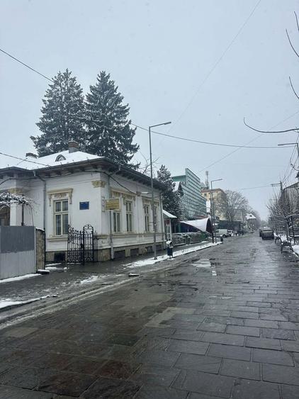 De inchiriat Spatiu Comercial - 2