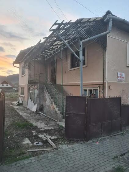 Casa de vanzare cu etaj - 6