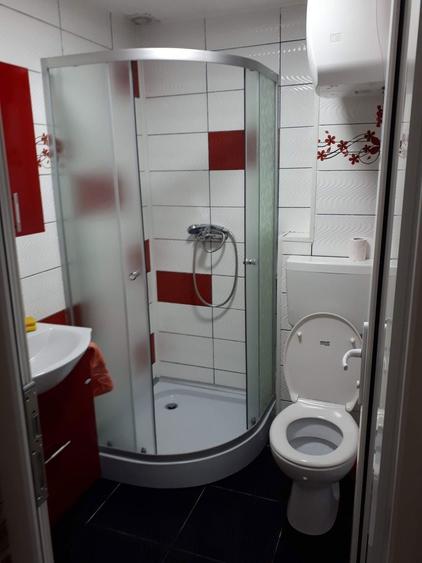 Vand garsoniera zona tineretului mobilata partial 27 m3 - 3