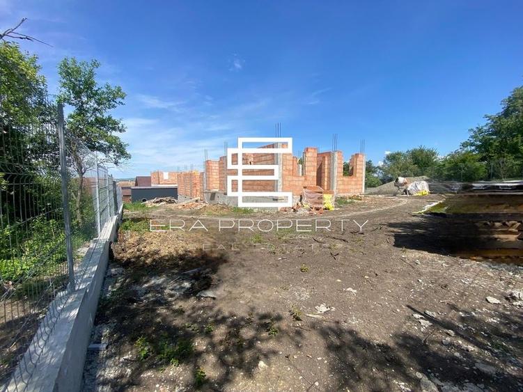 Duplex 4 Camere teren 300 mp  -Locație Centrală, Sura Mică - 3