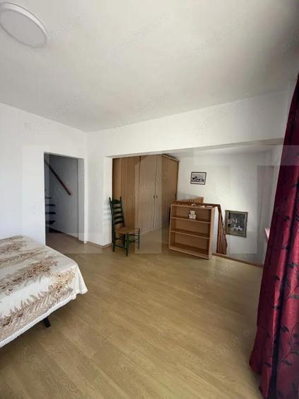 Apartament Spa?ios cu Etaj 4 Camere Zona Intim - 11