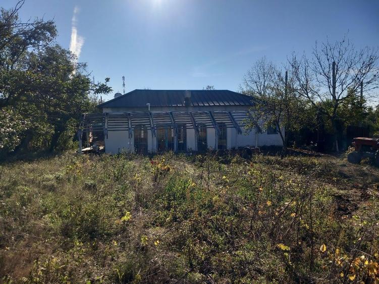 Se vinde casa de poveste superba cu 2100 mp teren intravilan in satul Nuci, comuna Vasilati, jud. Calarasi, la 33 km de Bucuresti. - 1