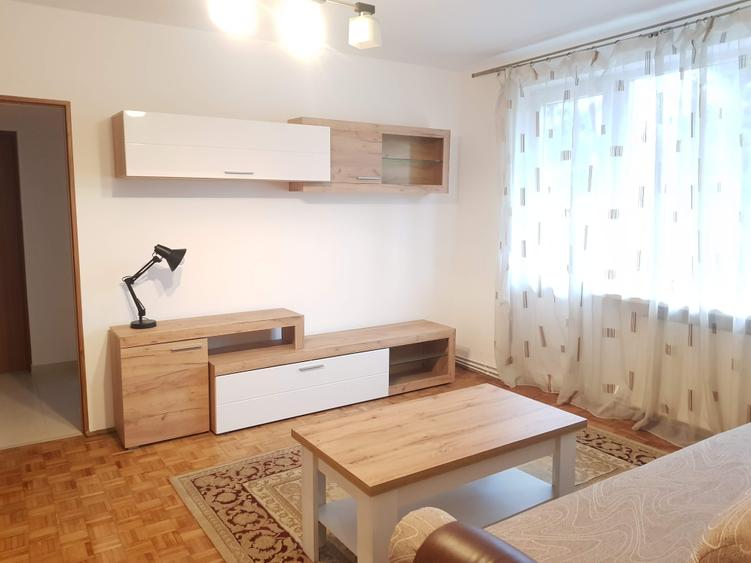 De inchiriat apartament 2 camere Centru - Teatru - 1