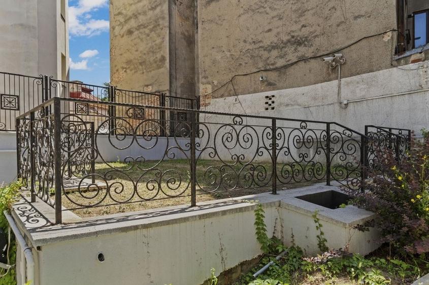 Vila de inchiriat cu 13 camere langa Bulevardul Lascăr Catargiu - 5