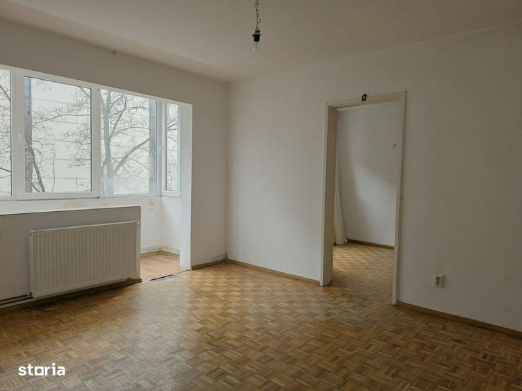 Astra langa piata apartament 2 camere etaj 2 - 1