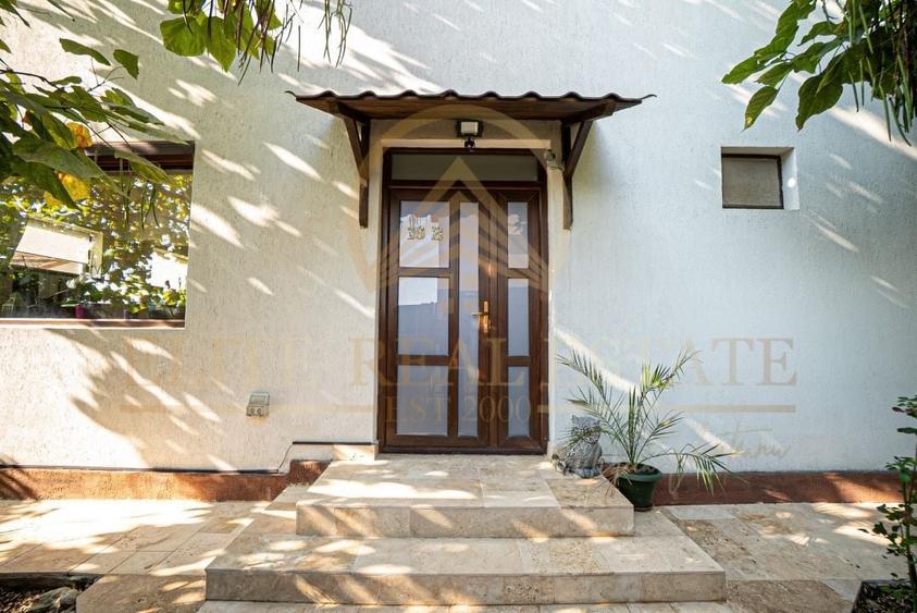 Viluta cocheta cu curte frumoasa in Mamaia Sat! - 5