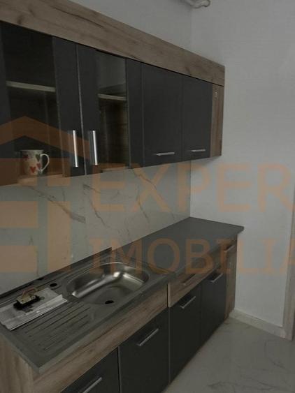 Garsoniera finisata Mamaia Nord, la 30 m de promenada - 11