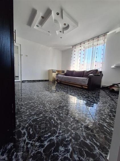 APARTAMENT 2 CAMERE DE VANZARE ONESTI - 3