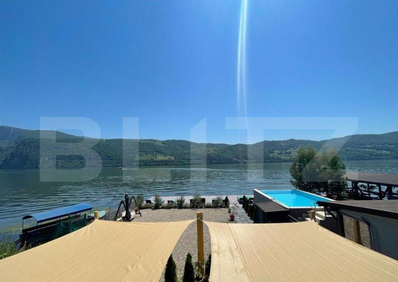 Pensiune 360 mp utili, teren 600 mp, Dubova - 12