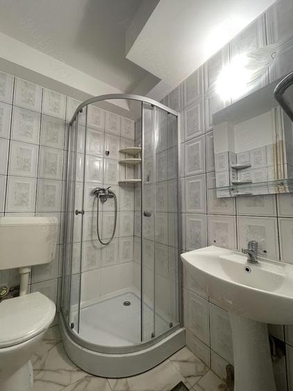 Proprietar inchiriez garsoniera sector 2 , chiar langa Mega Mall - 3