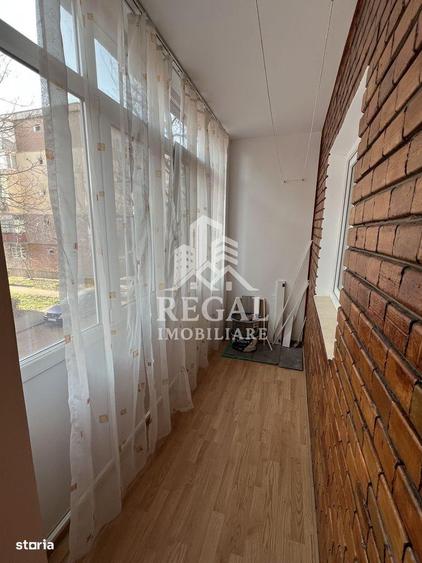 Apartament 4 camere de vanzare Micro 5 | Etaj 1 | 80 mp - 8