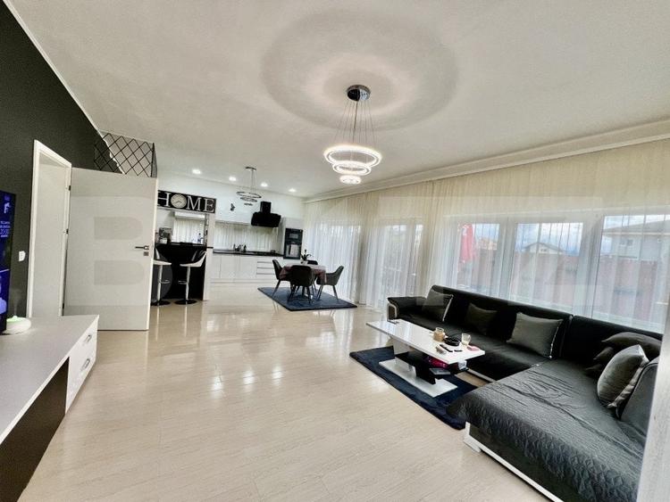 Casǎ cu 4 camere, zona Sanpetru - 1