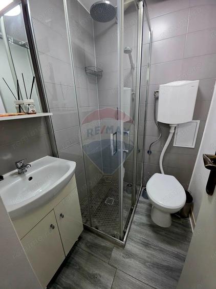 Apartament cu 1 camere de vanzare in zona 1 Mai - 14