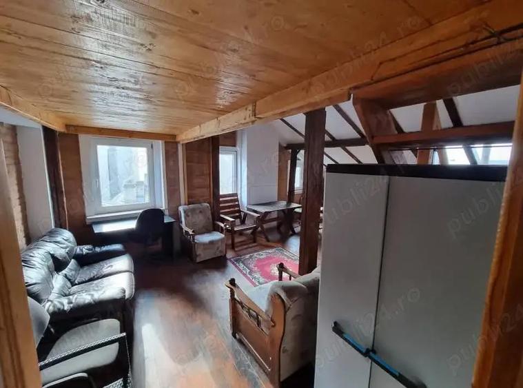 A 31 Proprietarul ofera spre inchiriere,300 mp utili in fata Inspectoratului Scolar ,strada Oituz,33 - 7