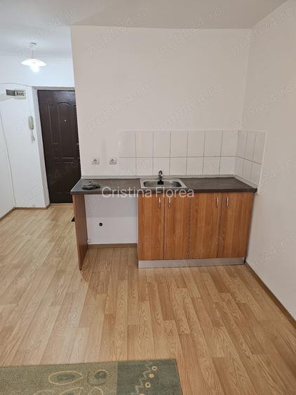 Vand garsoniera Ploiesti,zona Mihai Bravu