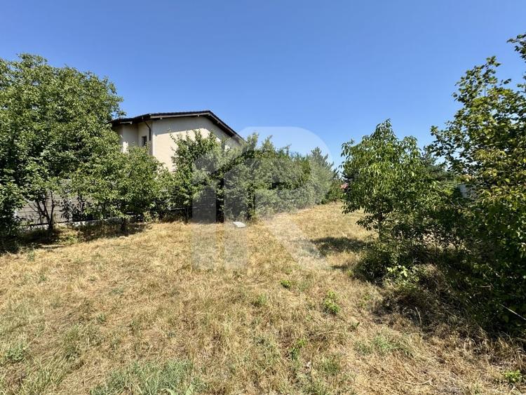 DOMNESTI , TEREN 698 MP, DESCHIDERE 17,19 MP, IMPREJMUIT CU GARD - 5