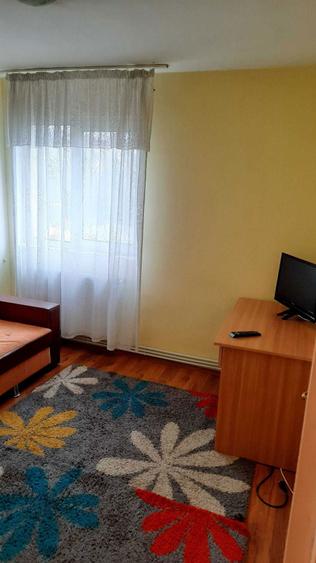 Apartament de vanzare - 2