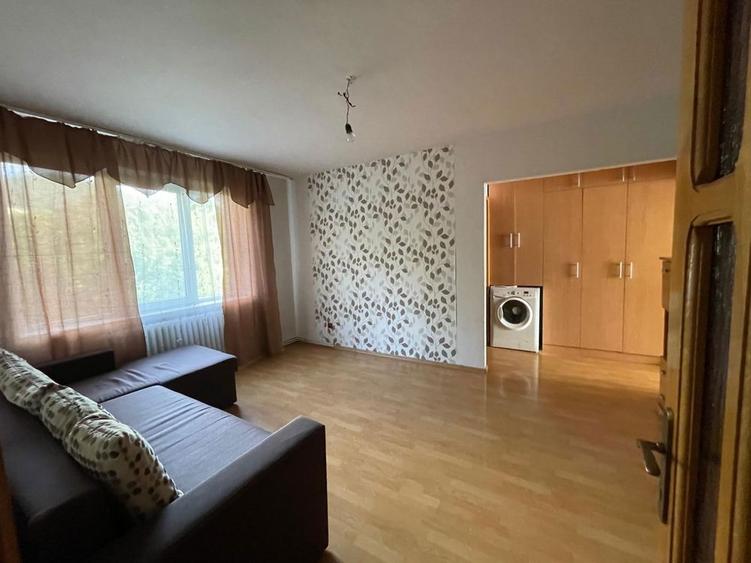 Inchiriez apartament cu doua camere - 3