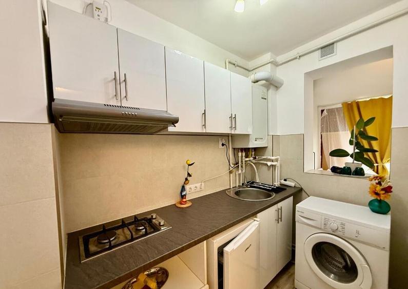 Garsoniera mobilata ?i utilata complet-zona Miorita - 9