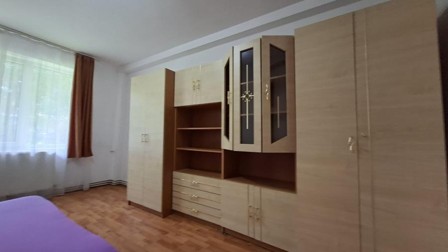 De inchiriat apartament 2 cam, Tg. Mures, 7 Noiembrie Zona UMF - 2