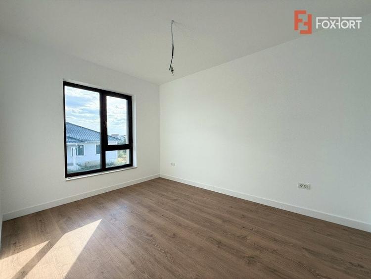 Duplex cu 5 camere de vanzare in localitatea Dumbravita - 6