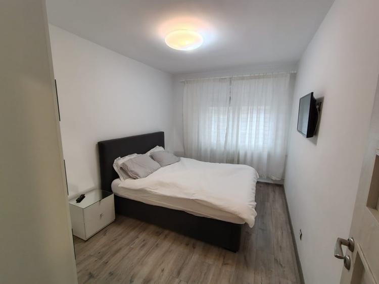 Apartament 2 camere, 55 mp, zona Ultracentrala - 4