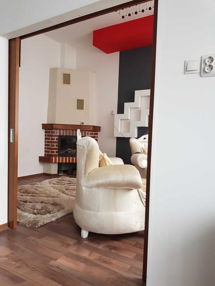 Apartament cu 2 camere semidecomandat în Centrul Civic