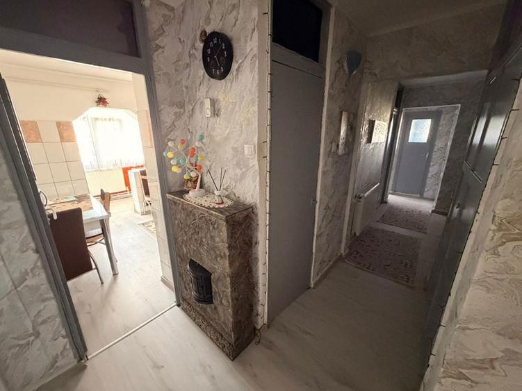 Schimb apartament cu casa in zona Bradu - 8