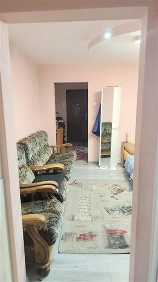 Apartament 2 camere, etaj 2, mobilat, zona Ura - 14