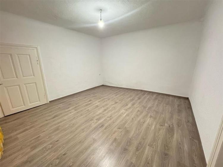 Apartament 3 camere la casa zona Centrala - 3