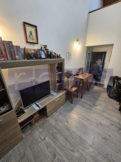 VANZARE GARSONIERA | ICOANEI | MANSARDA | MOBILATA SI UTILATA |  23 MP - 7