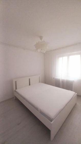 Inchiriez ap. cu 2 camere, unic ,deosebit. - 4