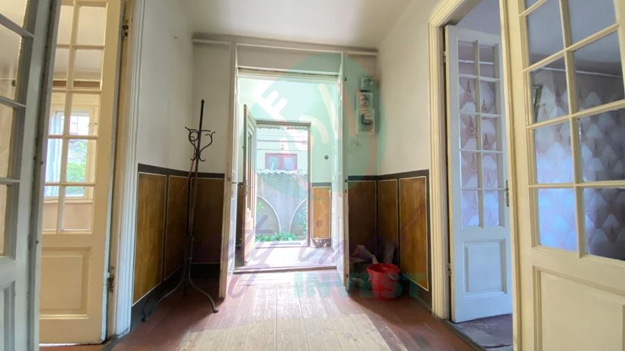 Parter de vila cu mică curte, Piața Alba Iulia - 9
