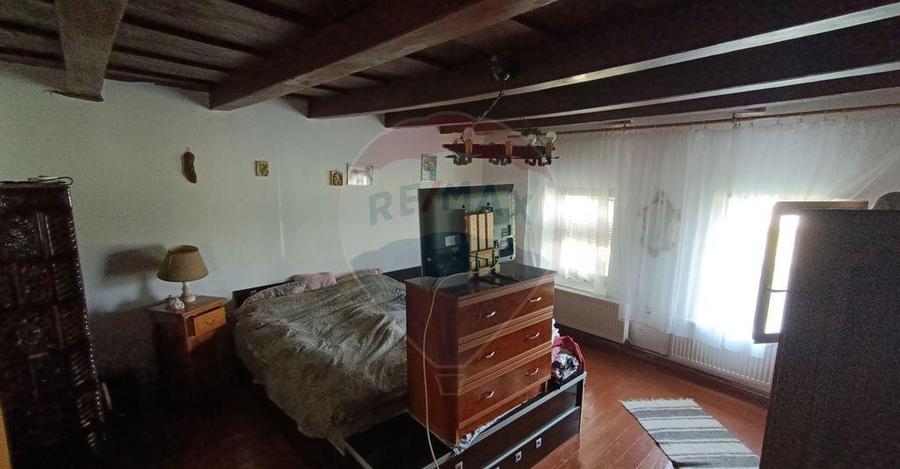 Casa de vanzare in stil vechi cu 3 camere si 3 arii i... - 9